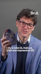 Elle mène des expériences sur une créature extraordinaire qui remet en  question la notion d'intelligence : le blob. On a visité le labo de la  scientifique Audrey Dussutour au CNRS de Toulouse.