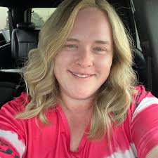 What are must-do activities in Branson, Missouri for a family with kids  aged 4, 8, and 19?