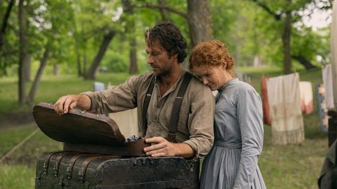 Little House on the Prairie' stars on real wagon riding, fake fiddle