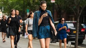 Jul 22, 2016 · shorts simply weren't an appropriate form of dress for the dapper chap. Work Shorts 21 Office Friendly Outfit Ideas Stylecaster