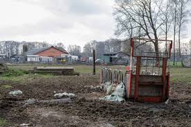 De lekkerste gerechten worden kant en klaar bereid en dampend heet geserveerd. Kadaverboerderij In Leuvenheim Al Langer In Het Vizier Schokkend Home Gelderlander Nl