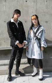 The Best Street Style From Seoul Fashion Week Spring 2020 E Online Ap