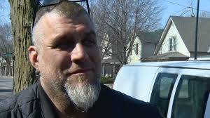 Close family friend: Robinson 'wasn't himself'