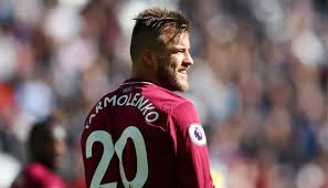Born 23 october 1989) is a ukrainian professional footballer who plays as a winger or forward for english premier league club west ham united and the ukraine national team. Yarmolenko Vpershe Vijshov Na Pole Pislya Kilkoh Misyaciv Vidnovlennya