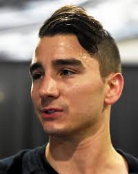 U.S. Figure Skating: Max Aaron still carries a little hockey with him