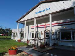 Every room has a tv. Kiddie Pool Picture Of Seabrook Inn Tripadvisor