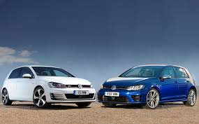 Choose the desired trim / style from the dropdown list to see the corresponding specs. Twin Test Vw Golf Gti Vs Golf R