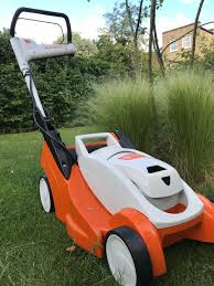 What are the main features of the stihl rma 443c battery lawn mower? Stihl Cordless Mower Review Rma 339 C Laetitia Maklouf