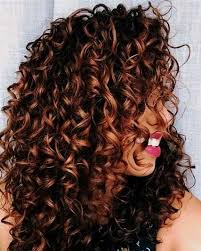 Hot Pink Lipstick And White Teeth Worn By Young Woman With Dark Brunette Curly Hair Long Curl Hair Styles Highlights Curly Hair Curly Hair Styles Naturally