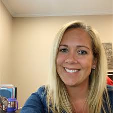 Bailey Kirchner's Instagram, Twitter & Facebook