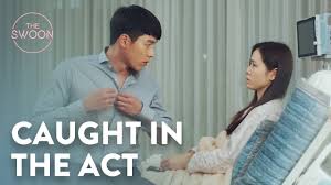 Kami menyediakan sarikata bahasa melayu untuk drama/filem korea. Hyun Bin Shows Off His Battle Scars Crash Landing On You Ep 14 Eng Sub Youtube