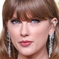 Barbara Bilyeu's Instagram, Twitter & Facebook