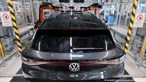 The phase out for this tax credit for vehicles purchased from these manufacturers will not be occurring. High Price And Range Anxiety Stops Germans From Buying E Cars Environment All Topics From Climate Change To Conservation Dw 18 06 2021