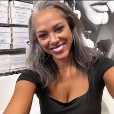 How to get Expert status? · Max Business School™