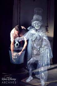 Pin By Cross On Disney Parks Then Now Disney Haunted Mansion Retro Disney Disney Secrets
