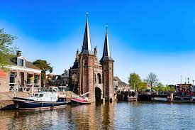 Friesland is the only one of the twelve provinces of the netherlands to have its own language that is recognized as such, west frisian. Test Wat Weet Jij Van Friesland