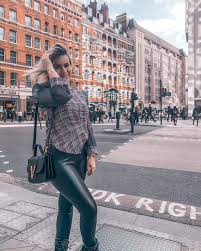 Jun 10, 2021 · comment entretenir et nettoyer son sac à main en cuir ? Voir La Derniere Story De Carla Moreau Sur Snapchat Snap Officiel Snapchat Fashion Coach Dinky Crossbody