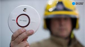 Learn how to change the batteries in your smoke detector. Change Smoke Detector Batteries When You Fall Back For Dst