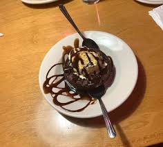 Texas roadhouse does not specialize in dessert, but it definitely has something to offer you. Dining Out Texas Roadhouse Pasadena