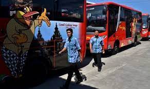 Brt transjateng ingin tahu halte & bis terdekat ⤵️ play.google.com/store/apps/details?id=com.ngi.sianteng. Brt Trans Jateng Koridor Semarang Kendal Segera Mengaspal Republika Online