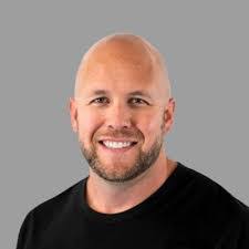 Zac Hinde's Instagram, Twitter & Facebook