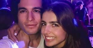 Se trata de michelle renaud y danilo carrera, los enamorados no se quisieron quedar atrás y usaron la cuenta de tiktok de michelle para dejar la evidencia de su destreza y fuerza. Michelle Renaud They Assured That The Actress Would Like To Marry Danilo Carrera Archyworldys