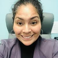 Elizabeth Mata's Instagram, Twitter & Facebook