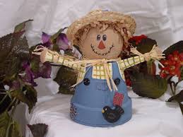 How To Make A Flower Pot Scarecrow Smoothfoam Clay Pot Crafts Scarecrow Crafts Terra Cotta Pot Crafts