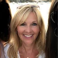 Caryn Wilson's Instagram, Twitter & Facebook