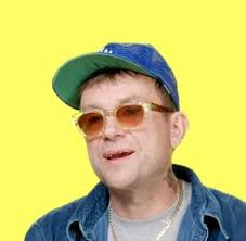 Anybody know what Damon's new neck tattoo is of? : r/gorillaz