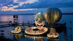 Rigoletto auf der seebühne bei den bregenzer festspielen 2021. Die Bregenzer Festspiele In Bregenz Am Bodensee