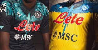 Maglia nera a maniche lunghe con stampa colorata. Yqcy9zwg6oksfm