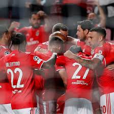 Passar o jogo do benfica hoje; Champions Benfica Vence E Afunda O Barcelona Na Lanterna Do Grupo E