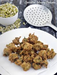 Sprouted Moong Pakoda Evening Snack Recipe Green Gram Moong Fritters Recipe Evening Snacks Curry Chicken Recipes Sprout Recipes