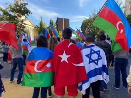Twitter tüm ülke kodlarını resim simgelerine dönüştürür. Turkiye Ve Israil Azerbaycan In En Buyuk Destekcisi