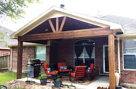 Below you will find a summary of the benefits, main options and some design ideas we handpicked for you along with beautiful photos. Covered Patio Ideas You Should Check Out As An Inspiration