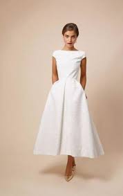 Entdecken sie elegante abendkleider für hochzeit bei milanoo. Weisses Kleid Elegante Kleider Kleider Knielang Frauenkleider Kleider Hochzeit Hochzeit Kleidung Kleid Hochzeit
