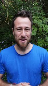 בדידות היא אחת השאליות הגדולות של העולם המודרני. ברגע שנזכר שאנחנו חלק  מהכל, מחוברים לכל יצור וישות כמארג אחד, לעולם לא נוכל להרגיש בודדים יותר.  #ריפוי #התפתחותאישית #רוחניות #טבע #שמאניזם