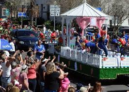 VIDEO: Banjoman Franklin Set To Jam At Titusville Mardi Gras At Sand Point  Park Feb. 11