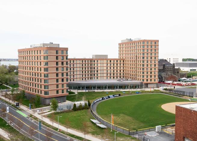 Is living on campus worth it, or is it better to commute? – The Mass Media