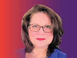 Champion Women: Elizabeth Schultz