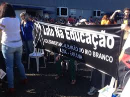 Resultado de imagem para greve dos professores em curitiba 2015