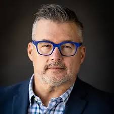 Sean Samson's Instagram, Twitter & Facebook