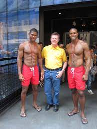 File:hollister Models (7919097170).Jpg - Wikimedia Commons