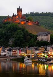 Ce qui impressionne ce paysage est sans. Cochem Mosel Germany Chateaux Allemagne Paysage Vacances Voyage Allemagne