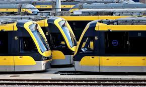 Metro do porto), part of the public transport (mass transit) system of porto, portugal, is a light rail network that runs underground in central porto and above ground into the city's suburbs. P9bu8xclrdh0nm