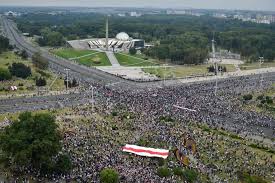 It has borders with russia, ukraine, poland, lithuania and latvia. Vast Protest In Minsk Keeps Up Pressure On Belarus President Arab News