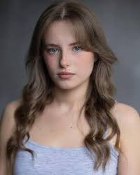 So who was expecting the twist that DeeDee is Frankie's stalker? Has she  fallen as another one of JJs victims that we don't know about?