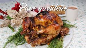 Si el pavo viene con un indicador de temperatura eyector, se recomienda que también use un termómetro para alimentos para verificar la temperatura interna del ave entera en la parte más profunda del muslo y del ala, la parte más gruesa de la pechuga. Pavo Navideno Peruano Pavo De Navidad A Comer