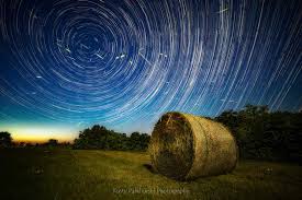 A Beginner S Guide To Using Light Painting In Your Photography Improve Photography